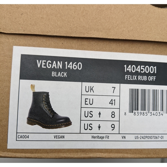 🆕DR. MARTENS Vegan 1460-9 - Picture 14 of 16